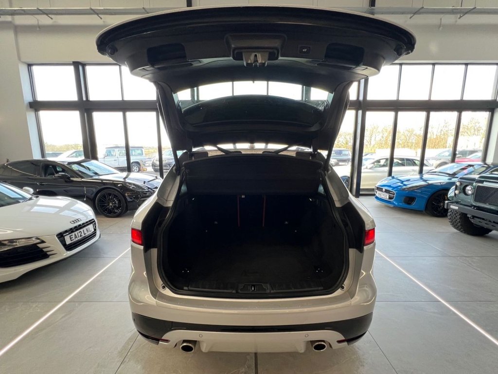 Used Jaguar F-Pace 2016 for sale - 77483397: Photo 5