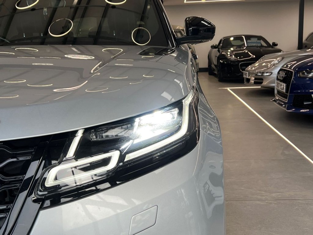 Used Land Rover Range Rover Velar 2018 for sale - 76985799: Photo 17