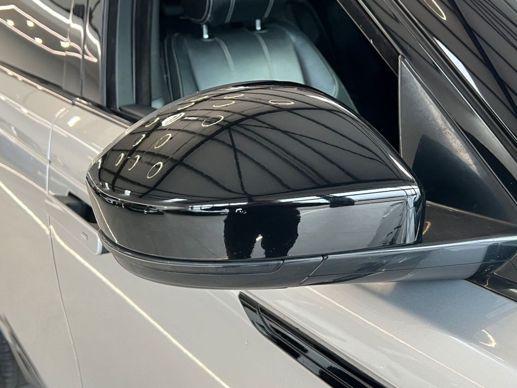 Used Land Rover Range Rover Velar 2018 for sale - 76985799: Photo 21