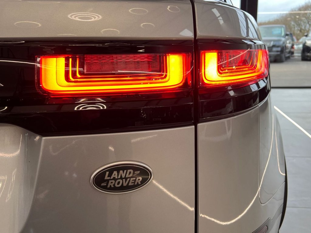 Used Land Rover Range Rover Velar 2018 for sale - 76985799: Photo 25