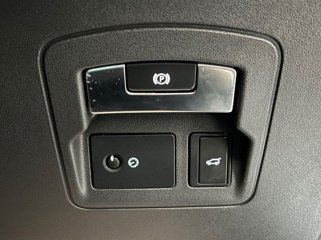 Used Land Rover Range Rover Velar 2018 for sale - 76985799: Photo 36