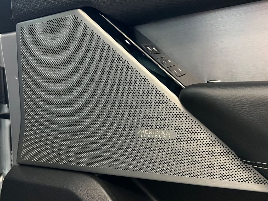 Used Land Rover Range Rover Velar 2018 for sale - 76985799: Photo 40