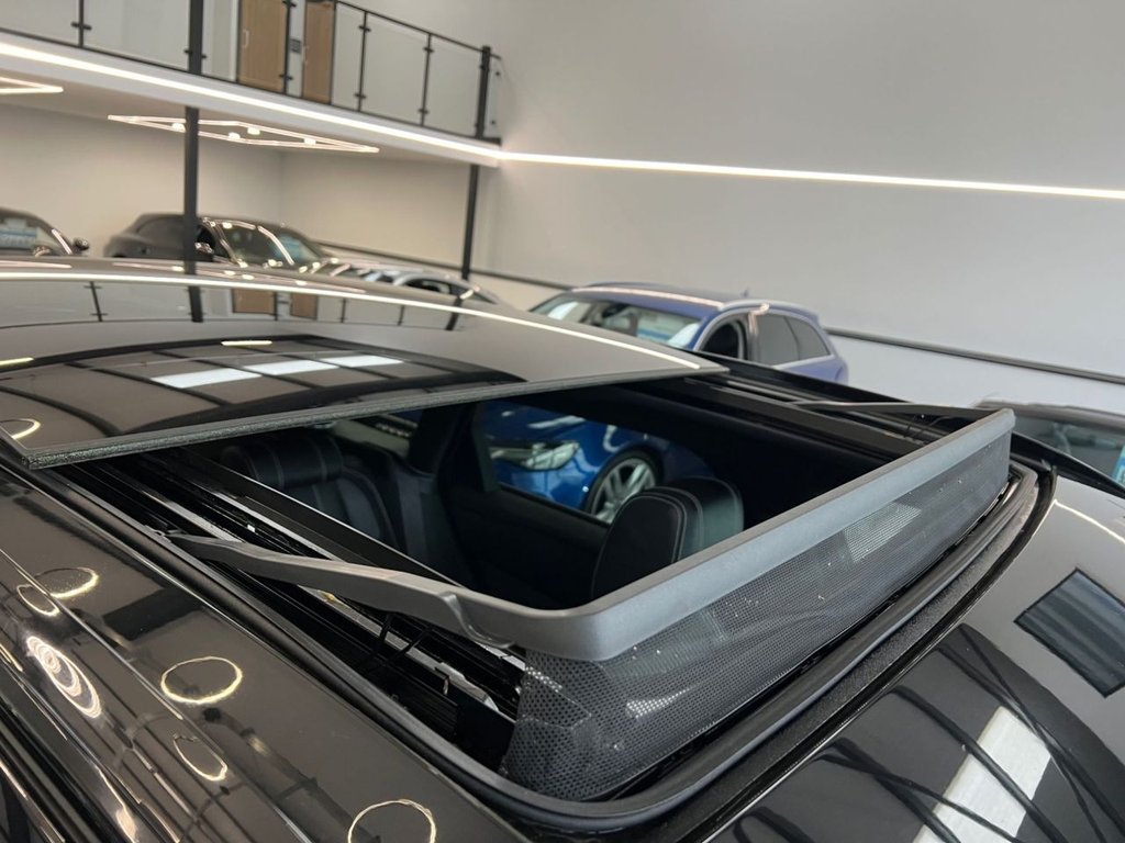 Used Land Rover Range Rover Velar 2018 for sale - 76985799: Photo 48