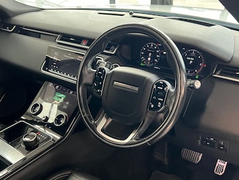 Used Land Rover Range Rover Velar 2018 for sale - 76985799: Photo
