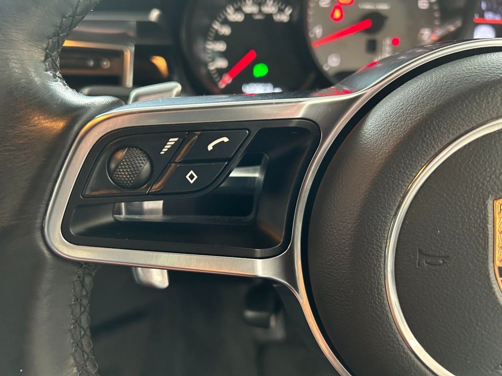 Used Porsche Macan 2014 for sale - 78044125: Photo 31