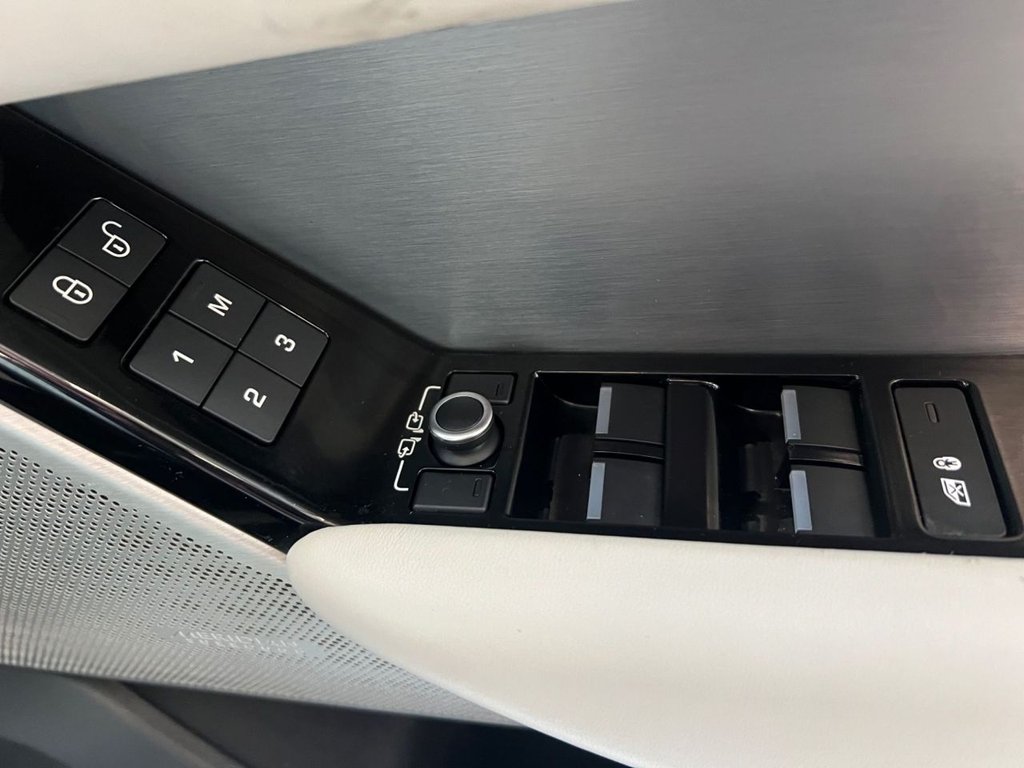 Used Land Rover Range Rover Velar 2018 for sale - 77059612: Photo 29