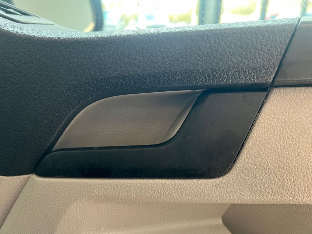 Used Volkswagen Transporter 2016 for sale - 76740314: Photo 24