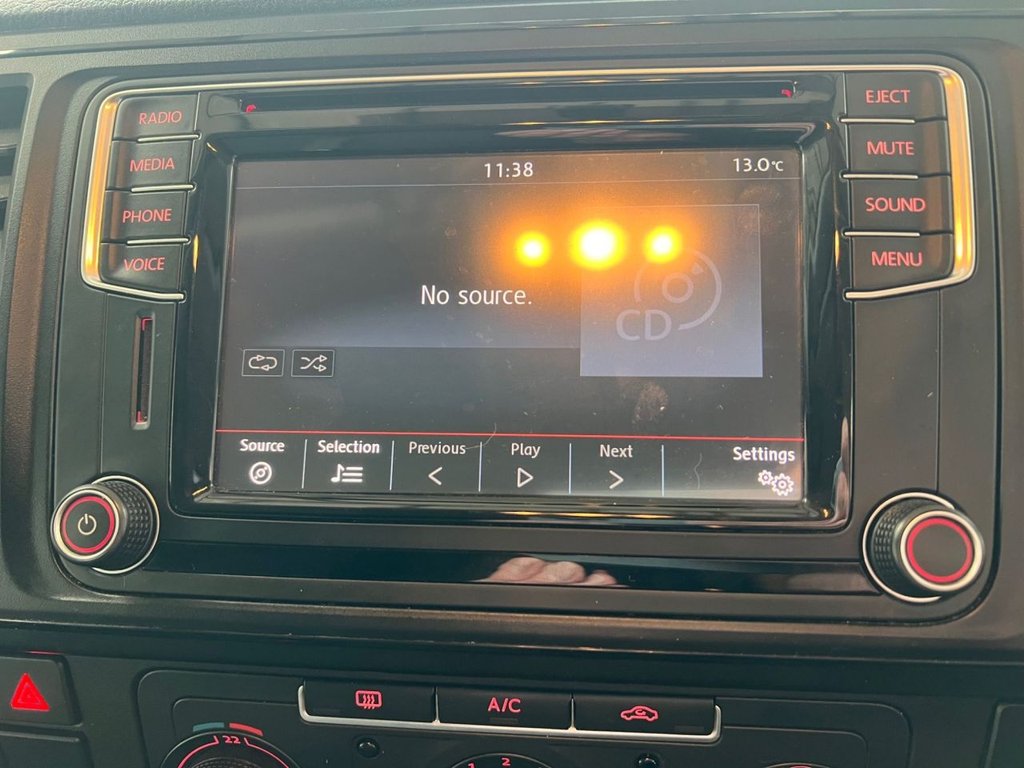 Used Volkswagen Transporter 2016 for sale - 76740314: Photo 30