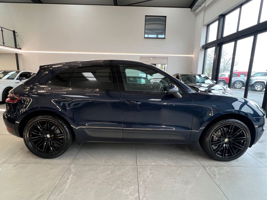 Used Porsche Macan 2014 for sale - 77507011: Photo 2