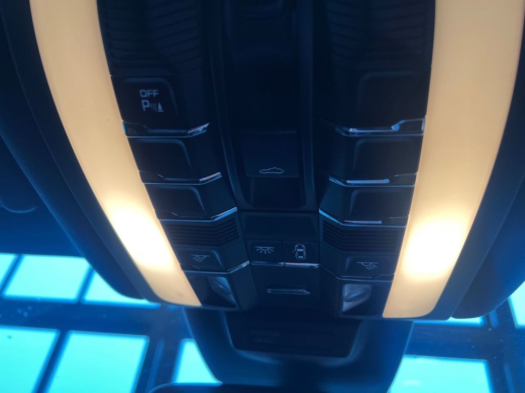 Used Porsche Macan 2014 for sale - 77507011: Photo 50