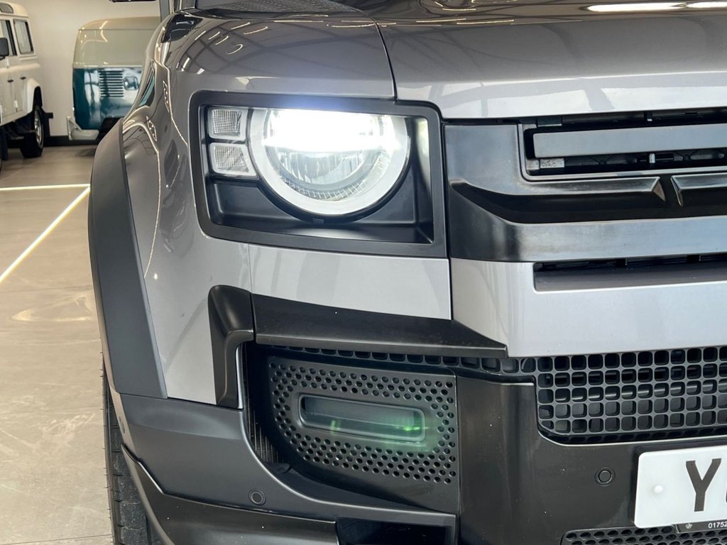 Used Land Rover Defender 2021 for sale - 77227569: Photo 25