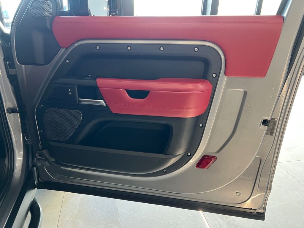 Used Land Rover Defender 2021 for sale - 77227569: Photo 28