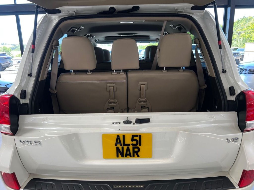 Used Toyota Land Cruiser 2022 for sale - 77669072: Photo 18