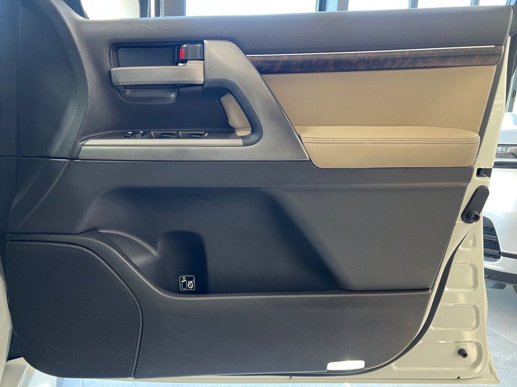 Used Toyota Land Cruiser 2022 for sale - 77669072: Photo 32