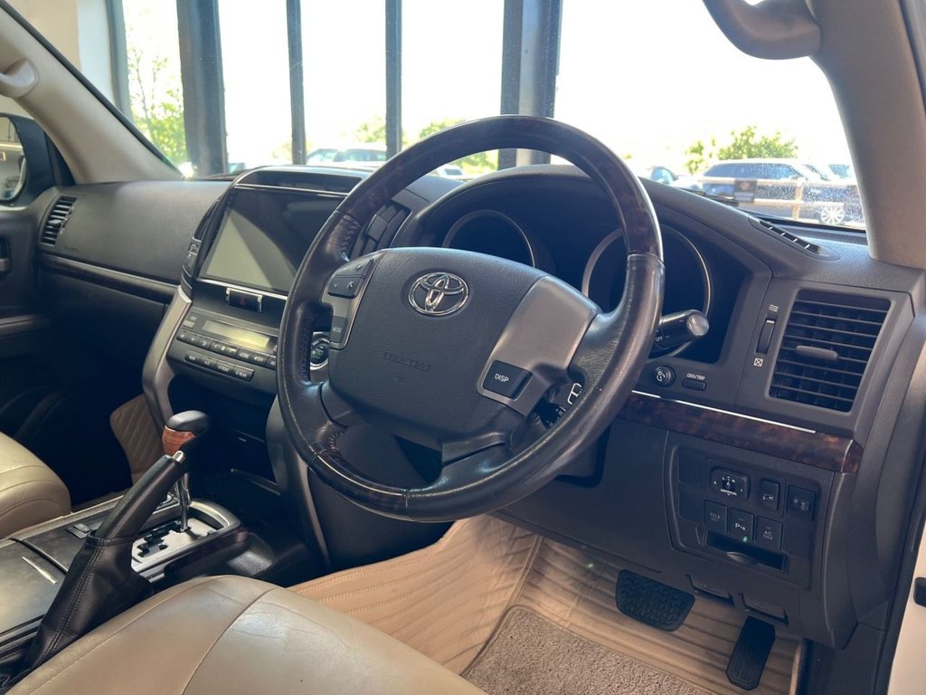 Used Toyota Land Cruiser 2022 for sale - 77669072: Photo 37