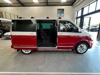 Used Volkswagen Caravelle 2016 for sale - 79178019: Photo