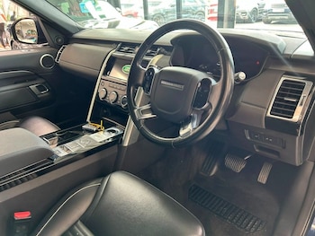 Used Land Rover Discovery 2020 for sale - 79318467: Photo