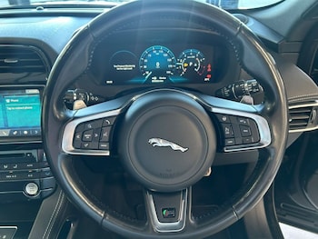 Used Jaguar F-Pace 2017 for sale - 79493778: Photo