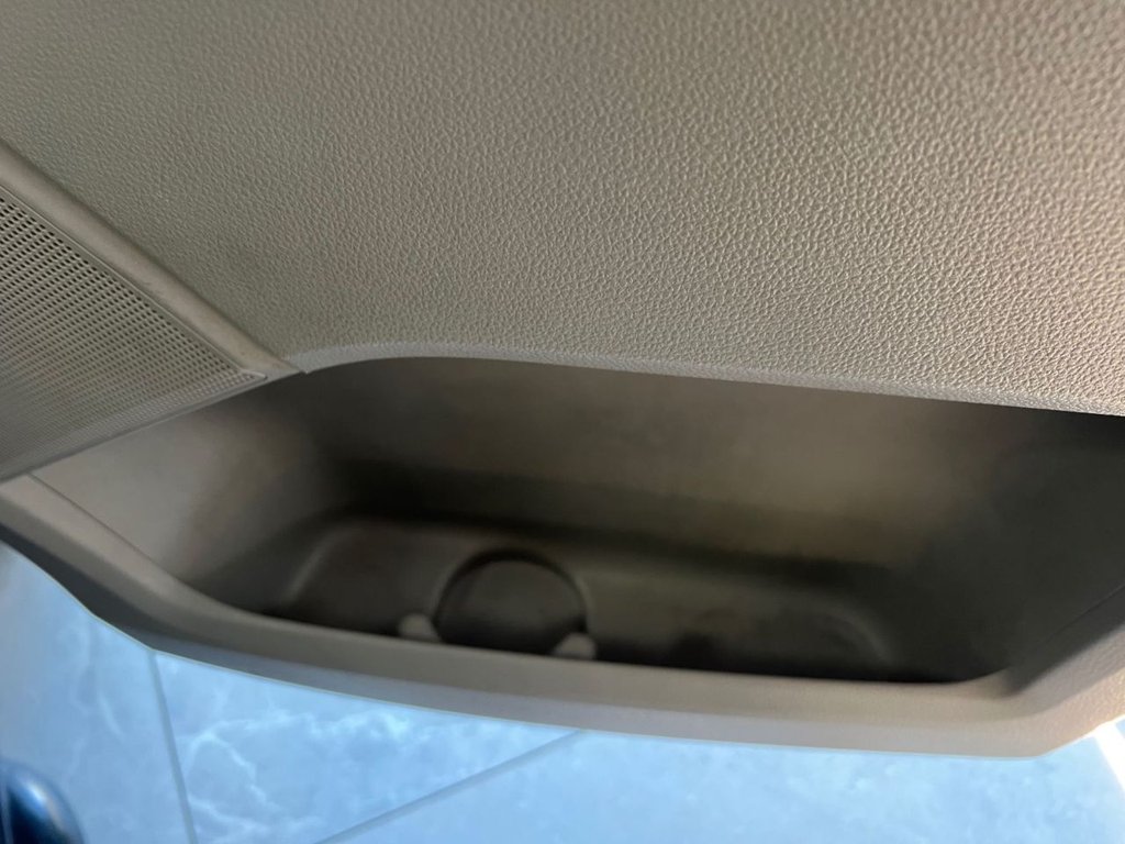 Used Volkswagen Transporter 2017 for sale - 76698526: Photo 25