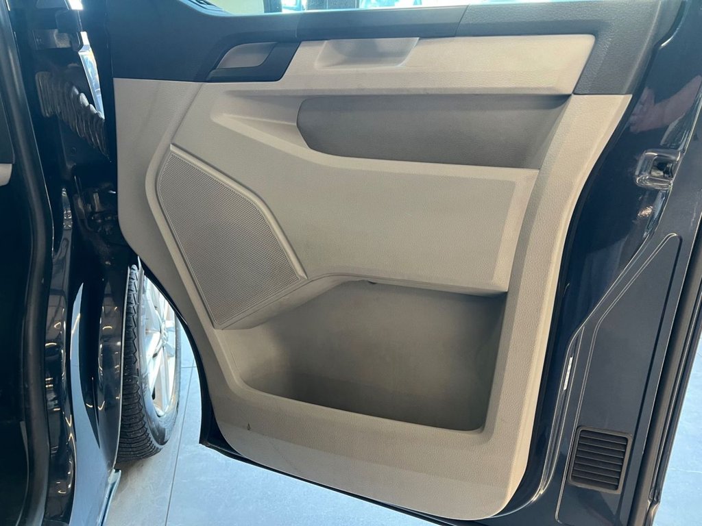 Used Volkswagen Transporter 2017 for sale - 76698526: Photo 26