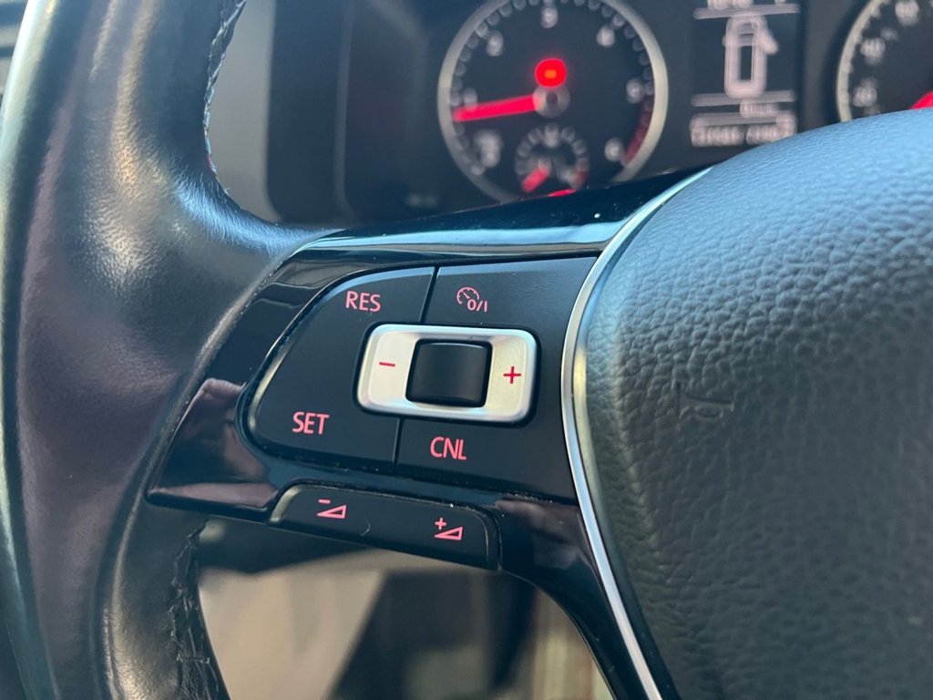 Used Volkswagen Transporter 2017 for sale - 76698526: Photo 35