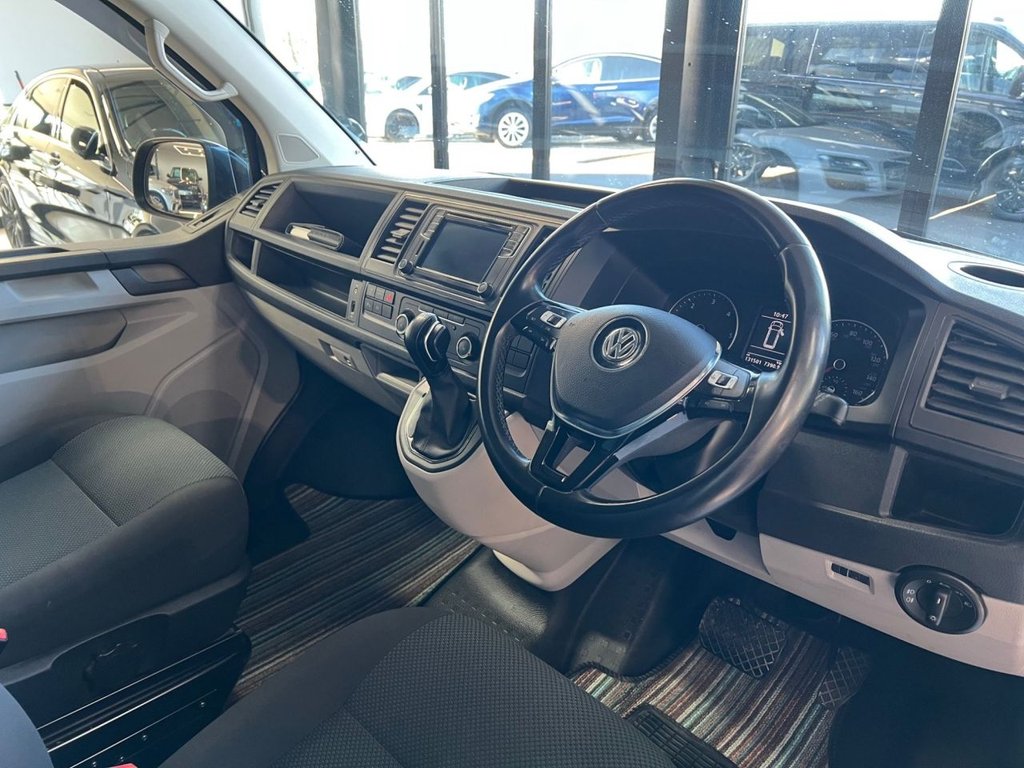 Used Volkswagen Transporter 2017 for sale - 76698526: Photo 4