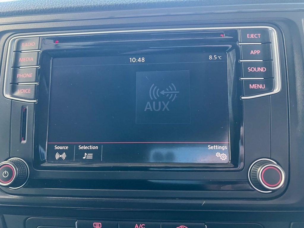 Used Volkswagen Transporter 2017 for sale - 76698526: Photo 42