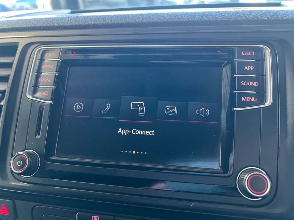 Used Volkswagen Transporter 2017 for sale - 76698526: Photo 46