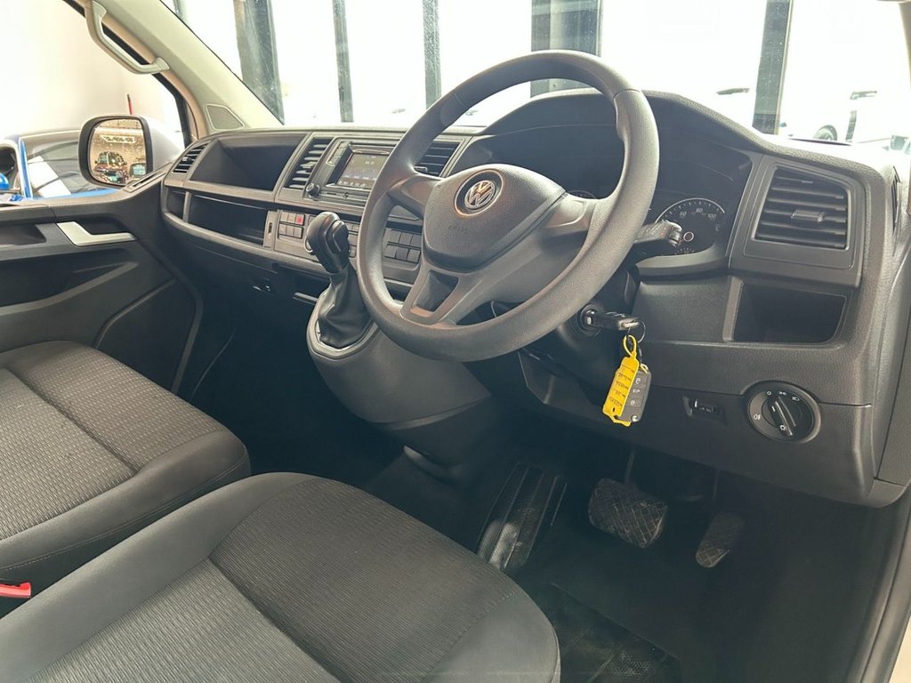 Used Volkswagen Transporter Shuttle 2018 for sale - 78044176: Photo 3