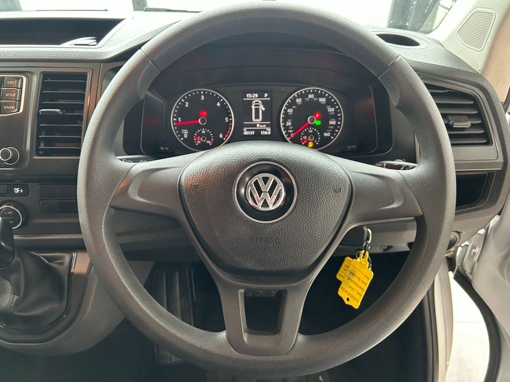 Used Volkswagen Transporter Shuttle 2018 for sale - 78044176: Photo 4