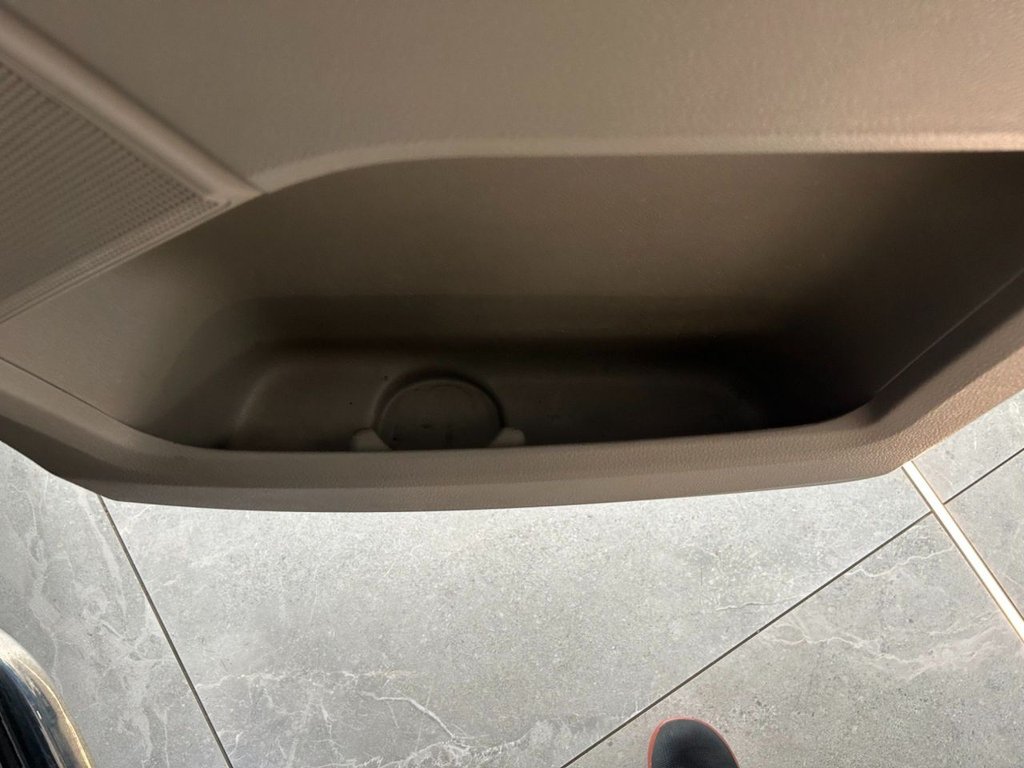 Used Volkswagen Transporter 2017 for sale - 78180734: Photo 28