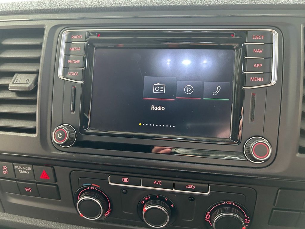 Used Volkswagen Transporter 2017 for sale - 78180734: Photo 50