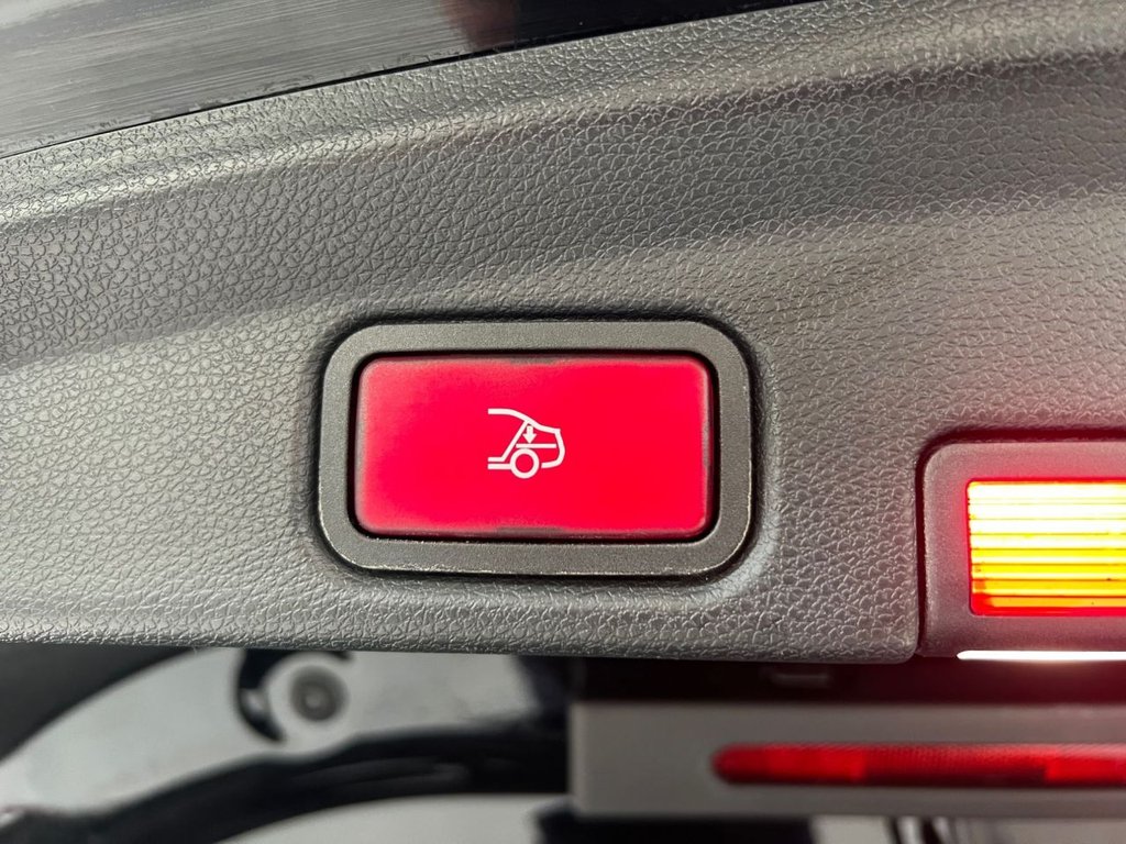 Used Mercedes-Benz E Class 2018 for sale - 77571866: Photo 27