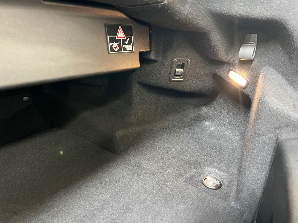 Used Mercedes-Benz E Class 2018 for sale - 77571866: Photo 29