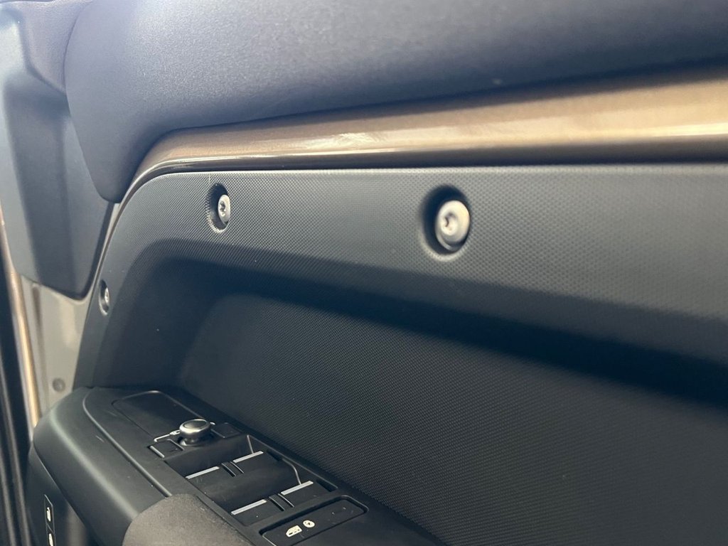 Used Land Rover Defender 2021 for sale - 78145473: Photo 31