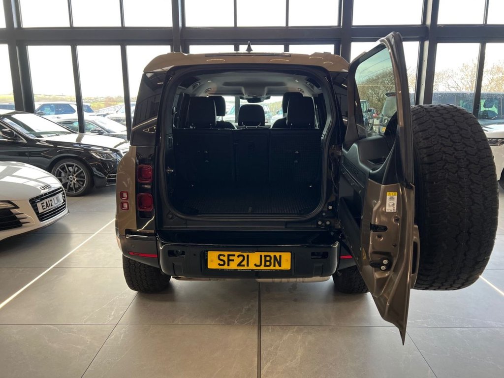 Used Land Rover Defender 2021 for sale - 78145473: Photo 5