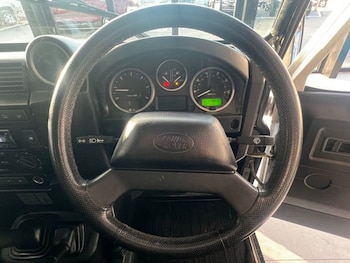 Used Land Rover Defender 2013 for sale - 79427568: Photo