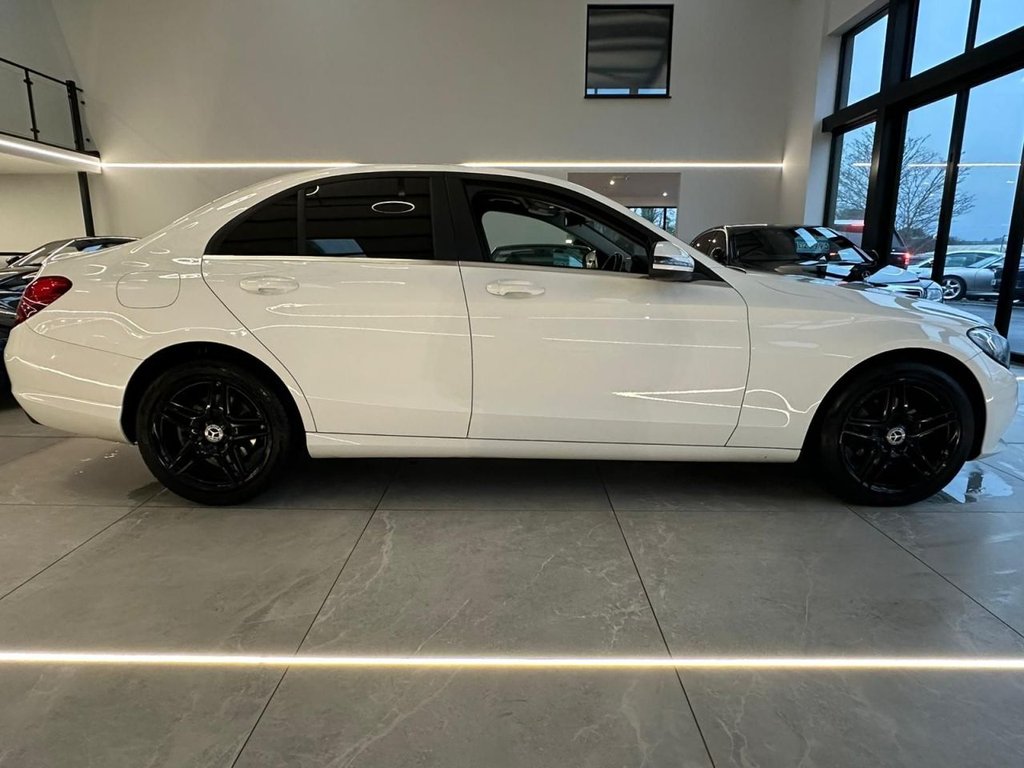 Used Mercedes-Benz C Class 2016 for sale - 76711411: Photo 2