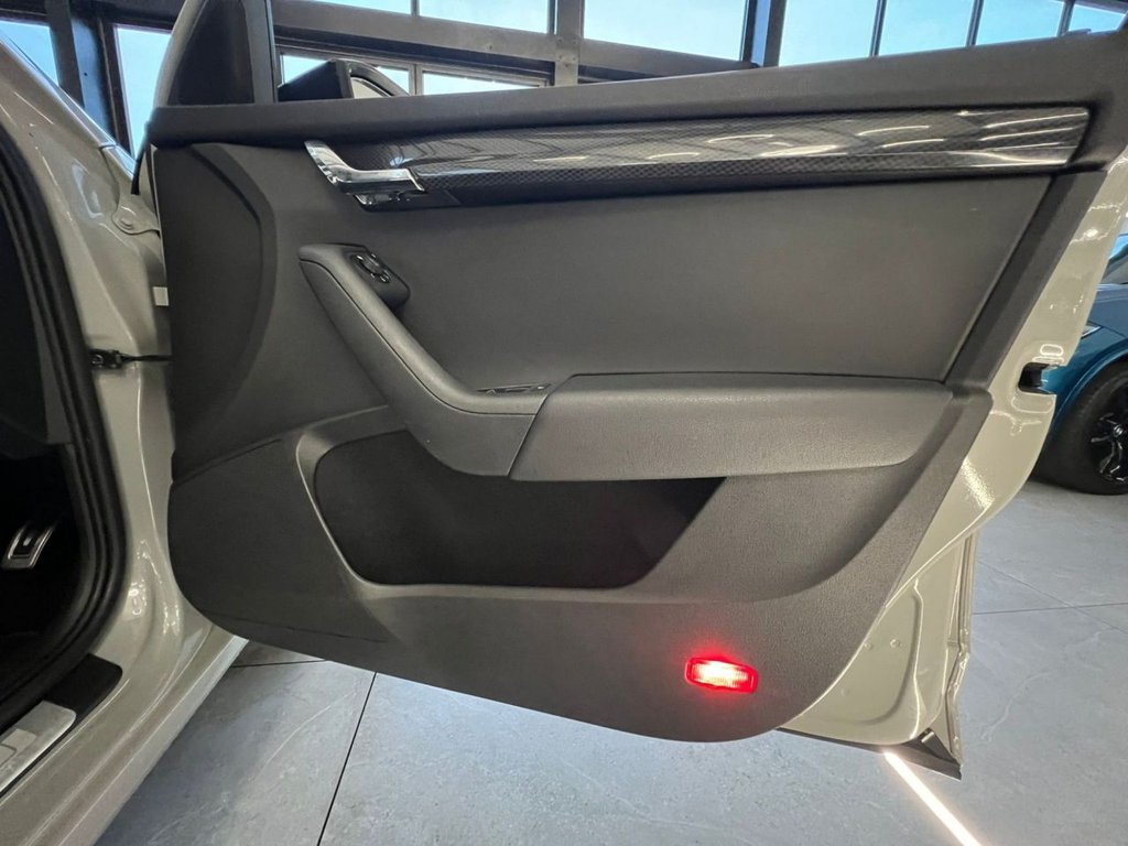 Used Skoda Octavia 2014 for sale - 76487035: Photo 23