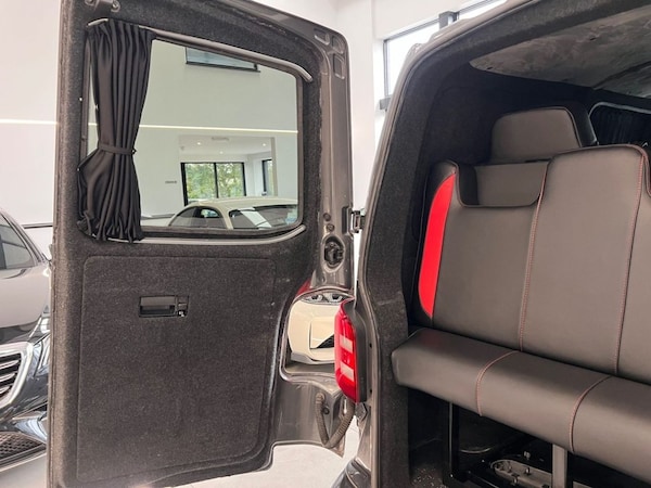 Used Volkswagen Transporter 2015 for sale - 76256354: Photo 27