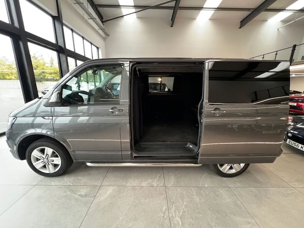 Used Volkswagen Transporter 2015 for sale - 76256354: Photo 28