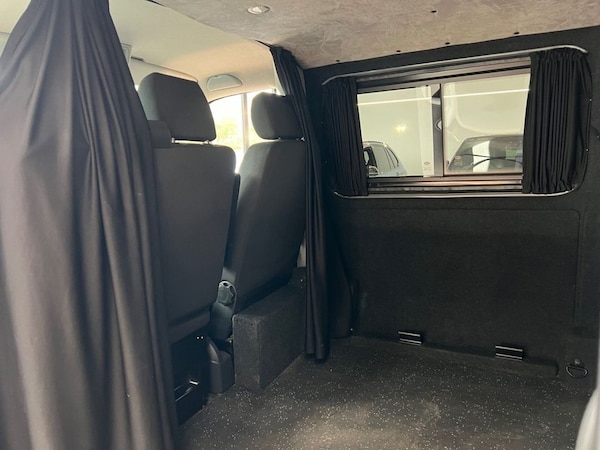 Used Volkswagen Transporter 2015 for sale - 76256354: Photo 31