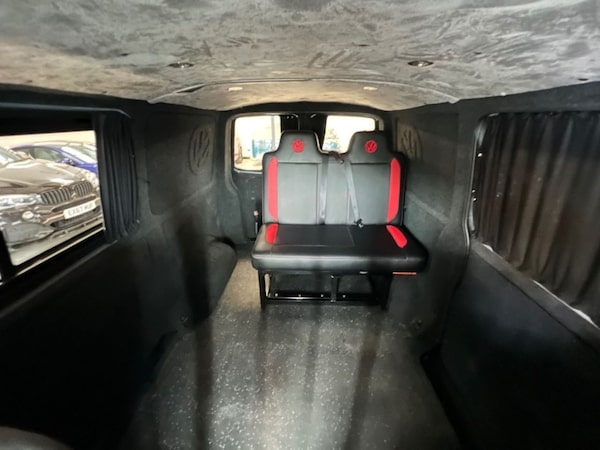 Used Volkswagen Transporter 2015 for sale - 76256354: Photo 3