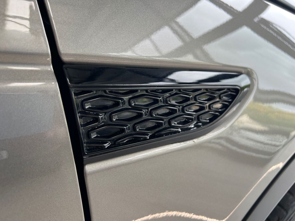 Used Land Rover Discovery Sport 2017 for sale - 75703439: Photo 18