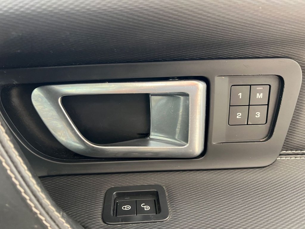 Used Land Rover Discovery Sport 2017 for sale - 75703439: Photo 30