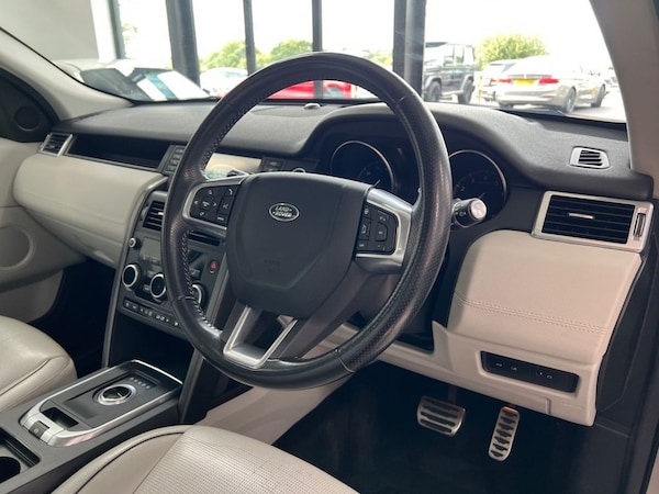 Used Land Rover Discovery Sport 2017 for sale - 75703439: Photo 35