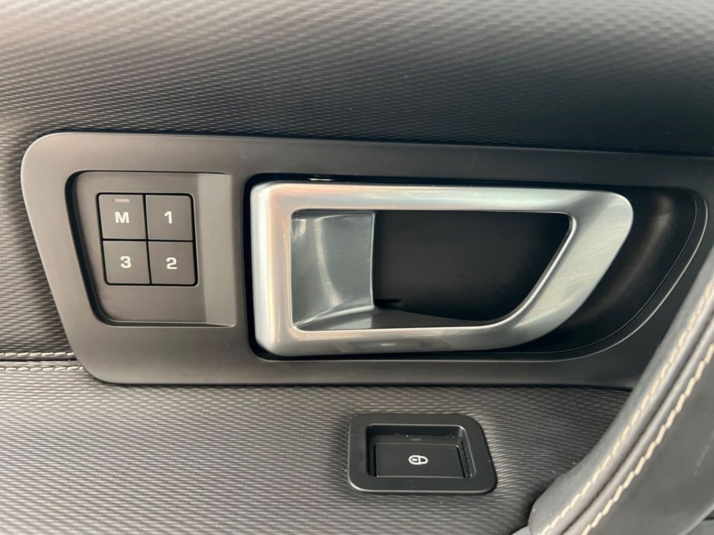 Used Land Rover Discovery Sport 2017 for sale - 75703439: Photo 40