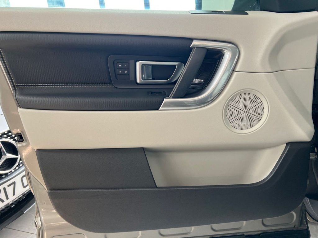 Used Land Rover Discovery Sport 2017 for sale - 75703439: Photo 41