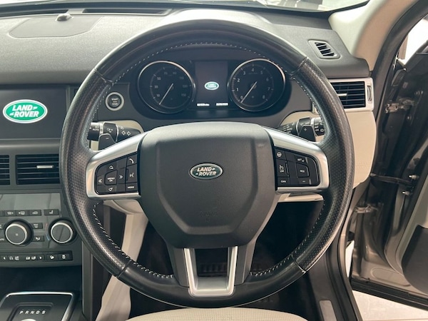Used Land Rover Discovery Sport 2017 for sale - 75703439: Photo 45