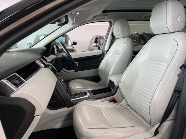 Used Land Rover Discovery Sport 2017 for sale - 75703439: Photo 47